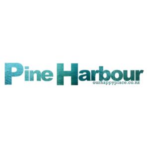 Pine Harbour  - Cloke Mens Standard Crew  Design