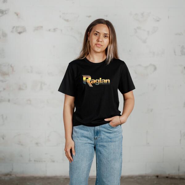 Raglan Sunset - Womens Crew Neck Tee Thumbnail